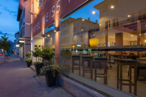 Отель Hotel Weiss Kreuz, Тузис